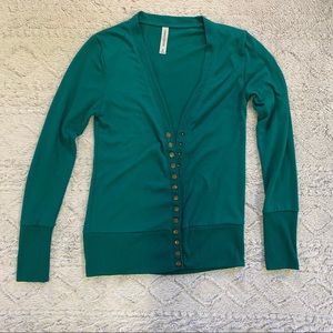 🔸3 for $20🔸 Snap sweater size medium